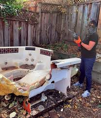 Best Garage Cleanout  in Surf City, NC